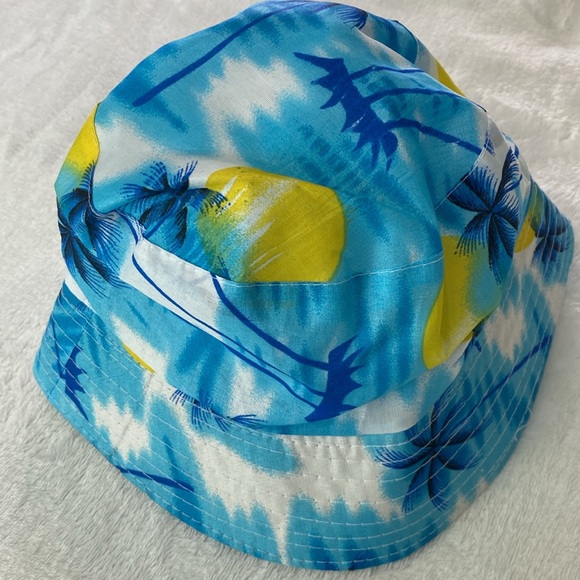Blue tropical bucket hat - Picture 4 of 16